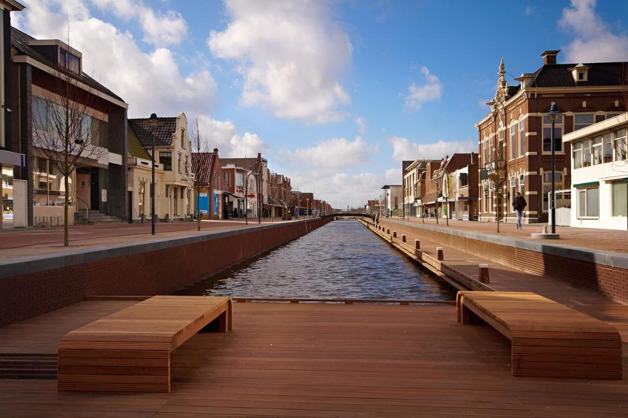 Woonboot In Sumar Gelegen Tussen Leeuwarden En Drachten Suameer Dış mekan fotoğraf